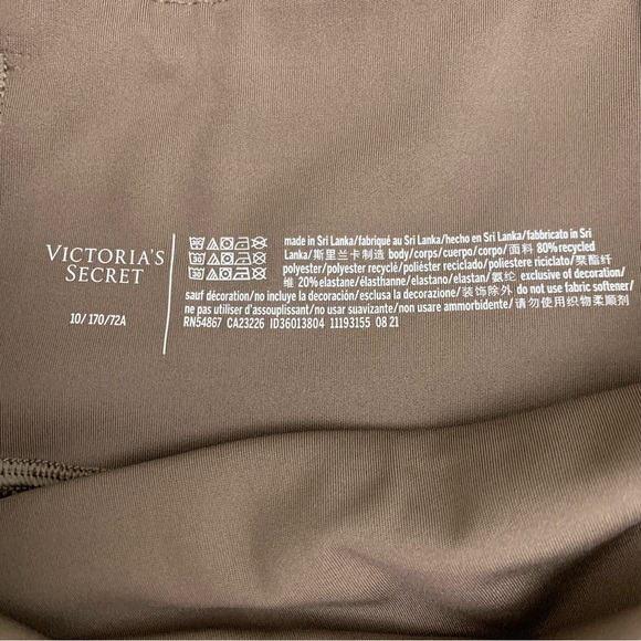 Victoria's Secret High Rise Live On Point Crossover 7/8 Length Leggings size 10 - Picture 8 of 13